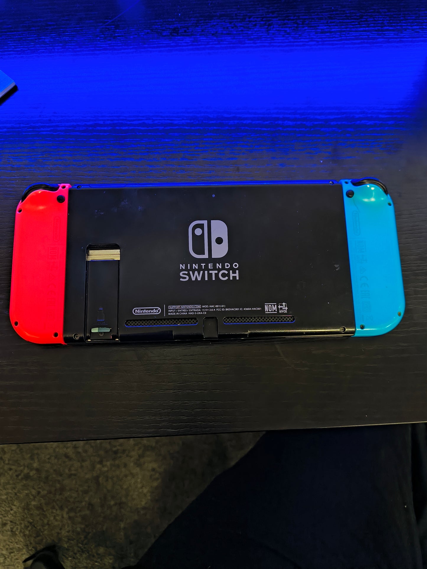 Nintendo Switch Console - Red Joycon Non-functional