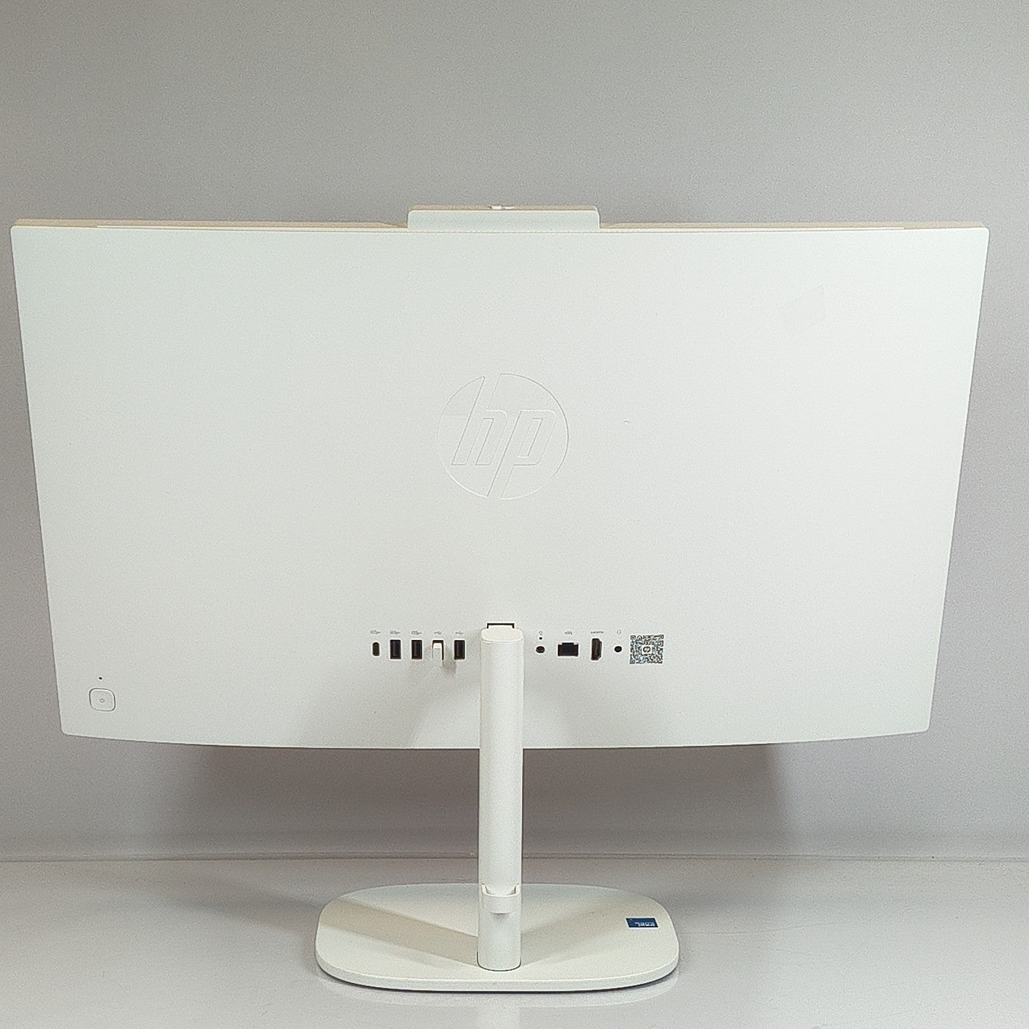 HP OmniStudio All-In-One 24-CU0023W 23.8