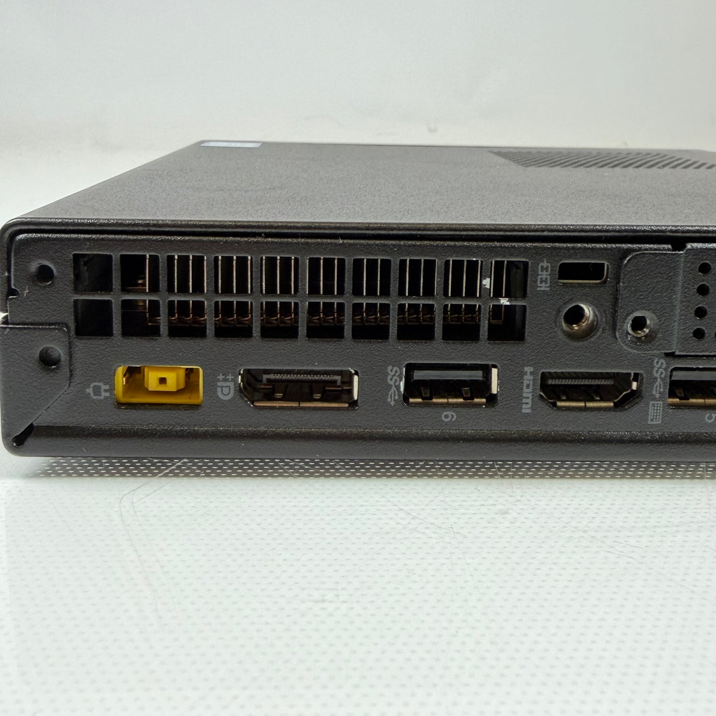 Lenovo ThinkCentre M920x S0B600 Core i7-8700T 8GB RAM 512GB SSD RX 650