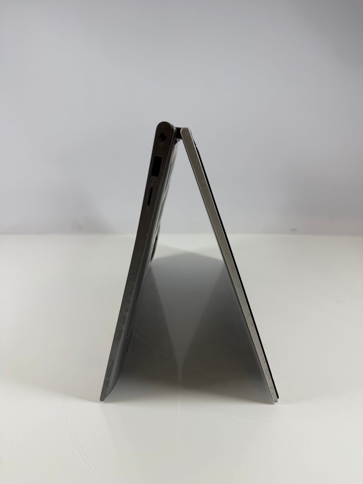 Dell Inspiron 5410 2-IN-1 14" i5-1155G7 1.5GHz 8GB RAM 512GB SSD